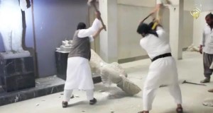 موقع إسلامي “وسطي”: هدم الأصنام والأوثان واجب شرعي حتى لو كانت لا تعبد من دون الله