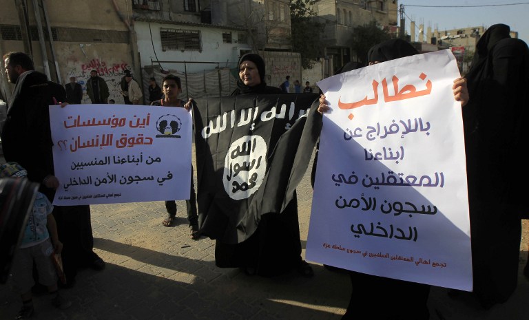 تنطبق على عناصر حماس الذين يسجنون المطالبين بتحكيم الشريعة.. شيخ إخواني يفتي ببطلان صوم الظالمين وأعوانهم!!